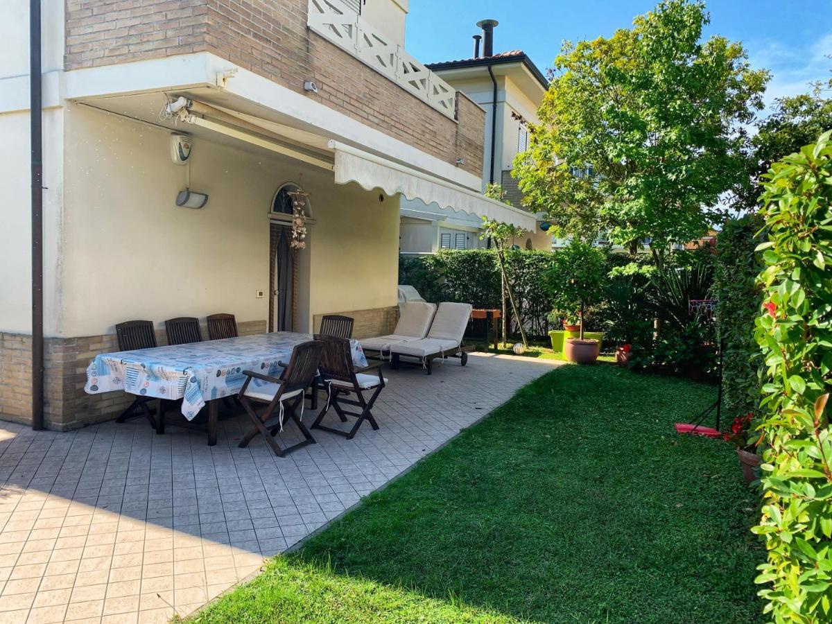 Medusablu121 Punta Marina Exterior foto